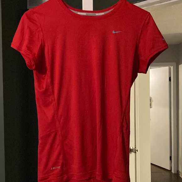 Nike running t shirt - Picture 1 of 3